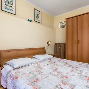 Rina Apartman Medveja